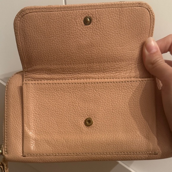 AUTHENTIC Chloe Beige Leather Zip Wallet - Picture 7 of 8